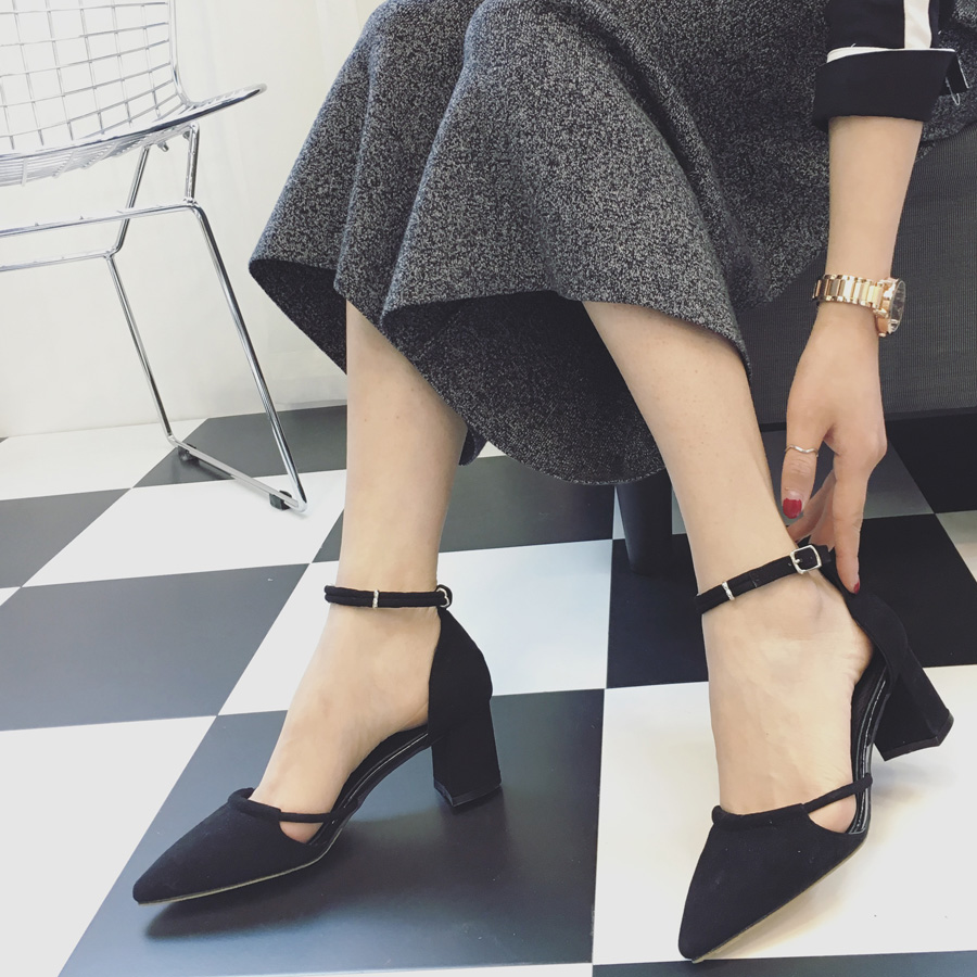 尖头单鞋女中跟一字扣粗跟凉鞋韩版时尚百搭性感浅口镂空中跟女鞋