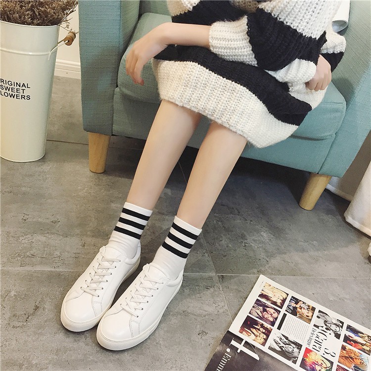 韩国代购真皮圆头运动单鞋女板鞋四季小白鞋