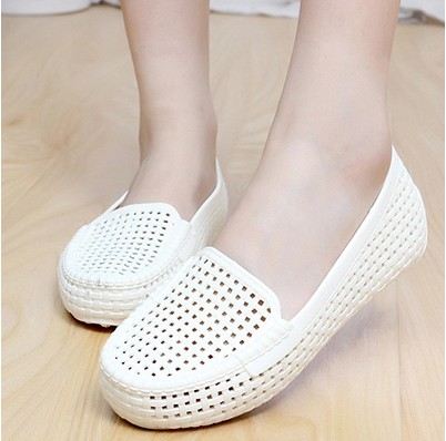 2016凉鞋女洞洞鞋夏女工作鞋孕妇镂空包头中老年妈妈护士鞋纯白色