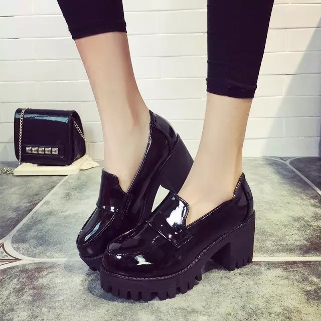 2015秋季新款英伦复古百搭皮鞋厚底布洛克女鞋学院风粗跟高跟单鞋