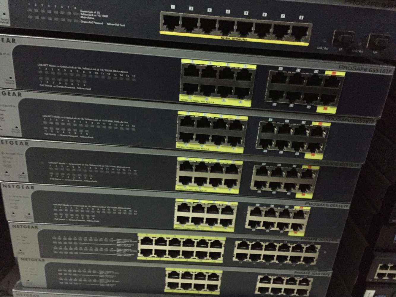 二手Netgear/网件GS516TP16口 8口POE供电 千兆独立智能交换机