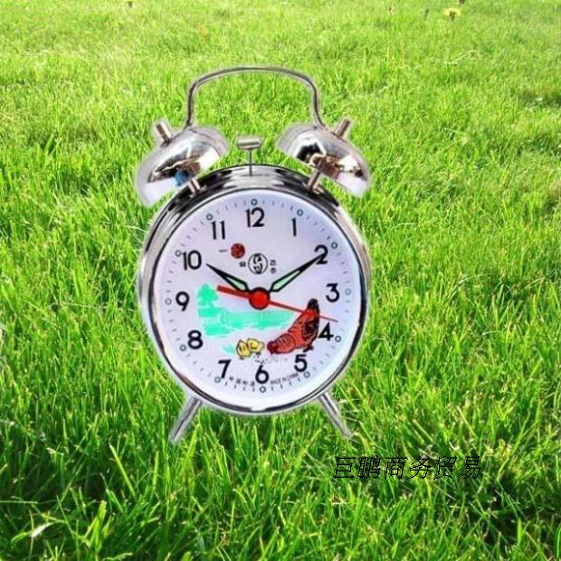 老式中壳小鸡叨米闹钟 复古闹铃表 传统上发条的床头机械马蹄钟表