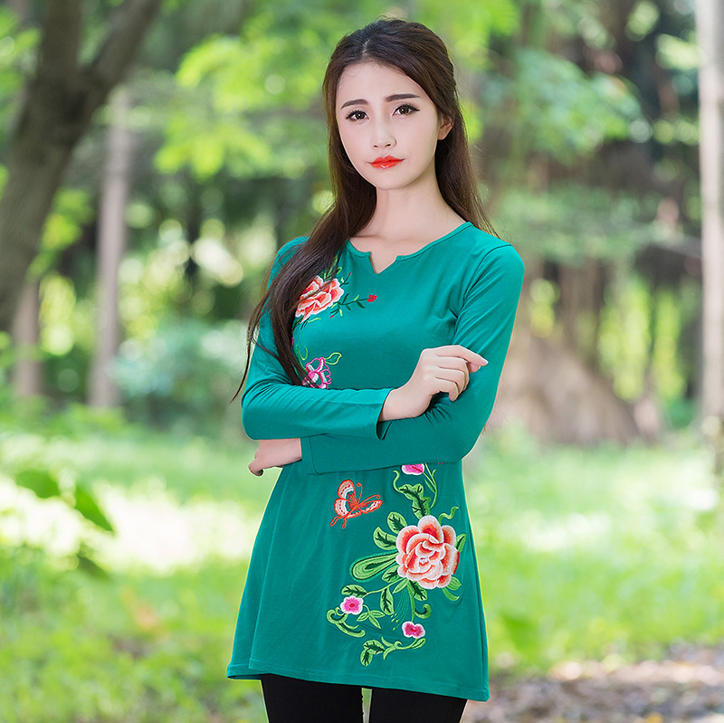 秋装民族风绣花中长款V领全棉长袖T恤女装修身大码打底衫显瘦上衣
