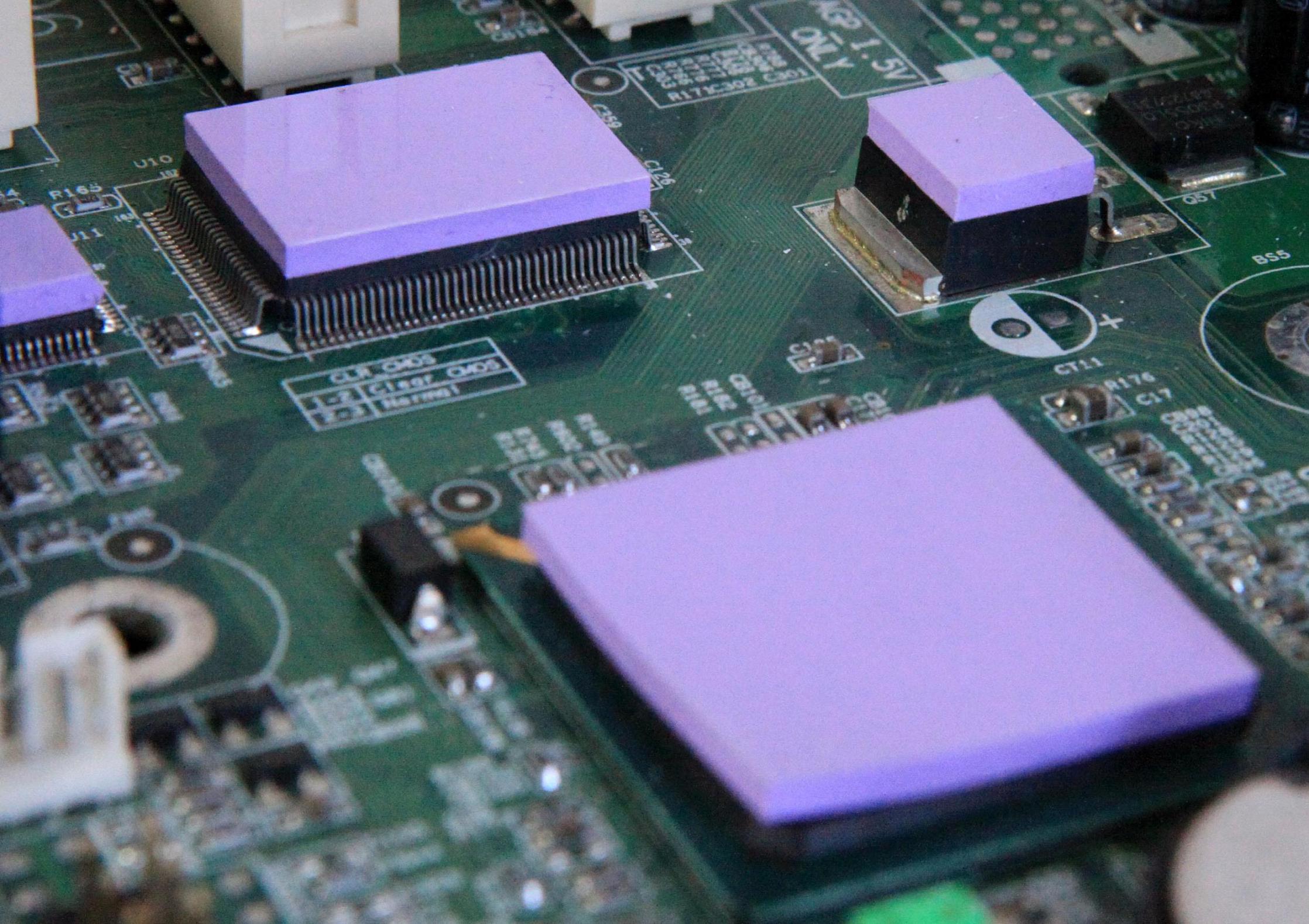 导热硅垫片 硅胶片 散热片包邮 GP200 导热系数2.0w 散热利器