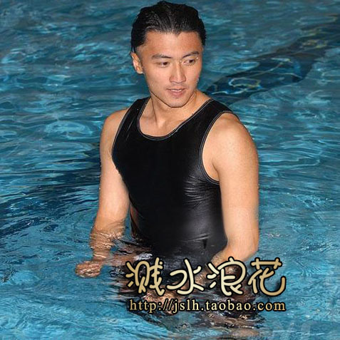 男士泳衣背心防晒黑色紧身保守遮伤游泳装冲浪谢霆锋同款上衣