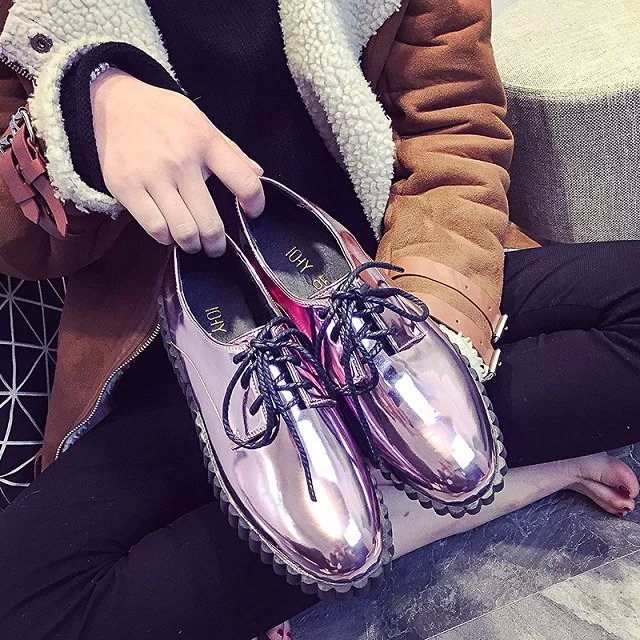 春季新款韩版复古单鞋女平底漆皮休闲鞋英伦学院风系带厚底松糕鞋