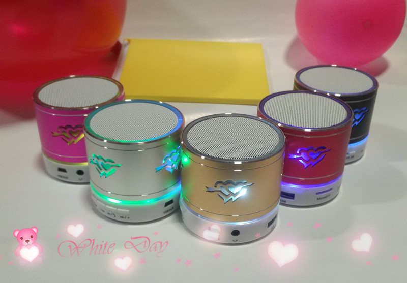 无线蓝牙音箱手机电脑户外便携迷你发光小音响车载插卡音箱低音炮