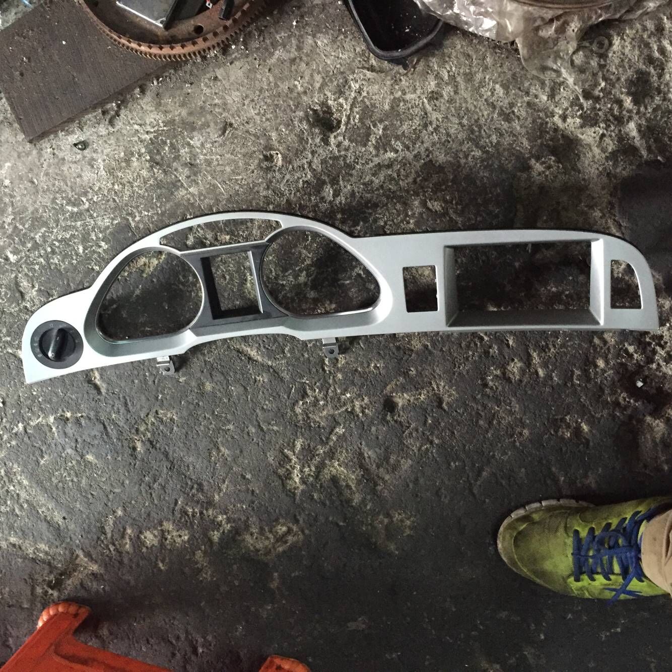 奥迪A6L原装仪表框架 C6仪表框架 奥迪A6L新款仪表框架 陈田直销