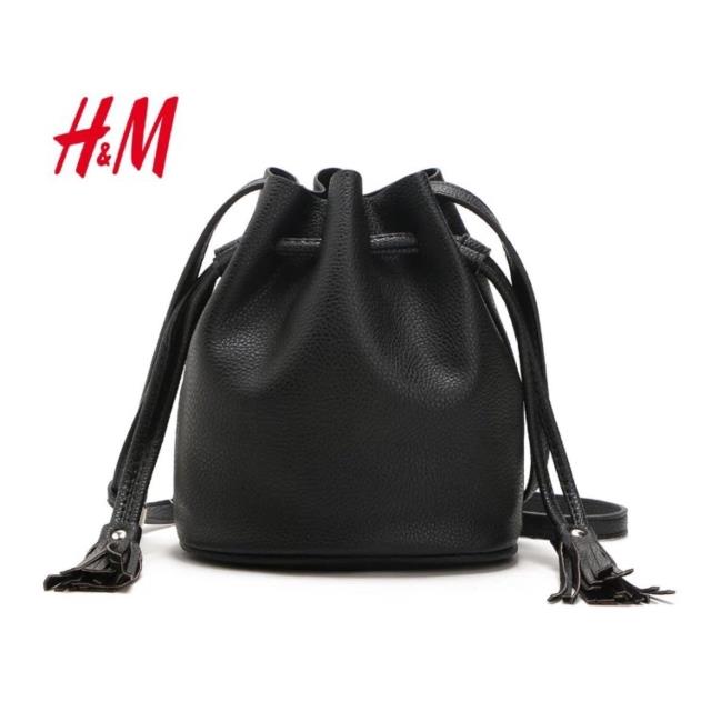 包邮！专柜149元HM韩版迷你水桶小挎包斜挎包 简约流苏小包 女包