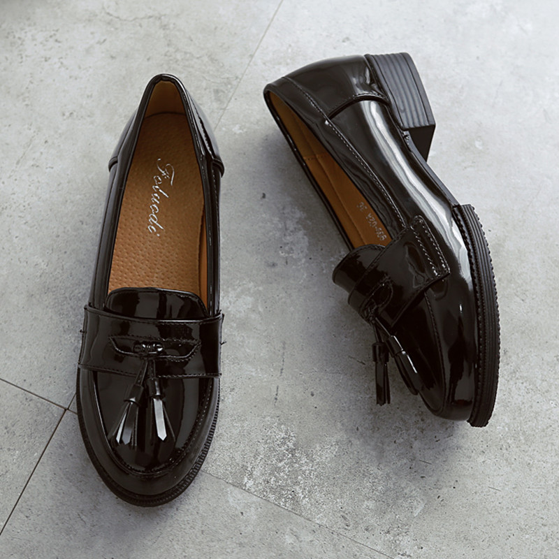 【天天特价】英伦学院风流苏女单鞋圆头浅口黑色小皮鞋平底学生鞋