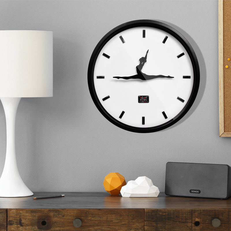 现代静音金属个性挂钟/简约会跳舞客厅jrs视频直播_JRS体育直播_jrs直播是什么意思时尚艺术时钟装饰钟表